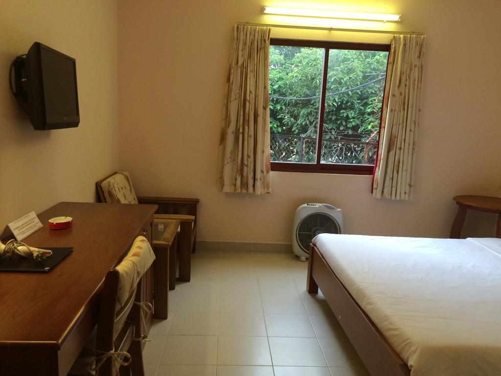 Vien Ngoc Xanh Hotel 1 Ho Chi Minh City Exterior photo